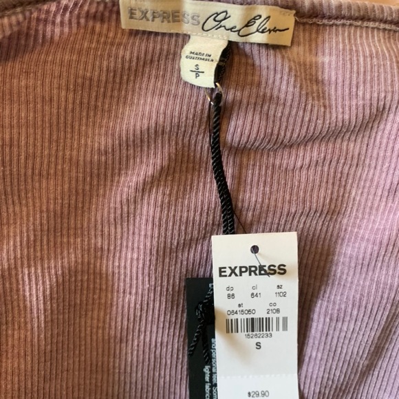 EXPRESS TOP! - Picture 2 of 3